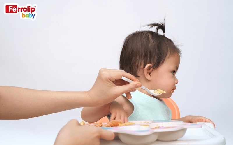Trẻ biếng ăn dễ thiếu cả 2 vi chất sắt và kẽm