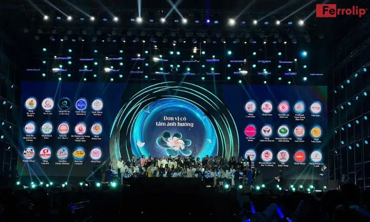 trao giải proud awards