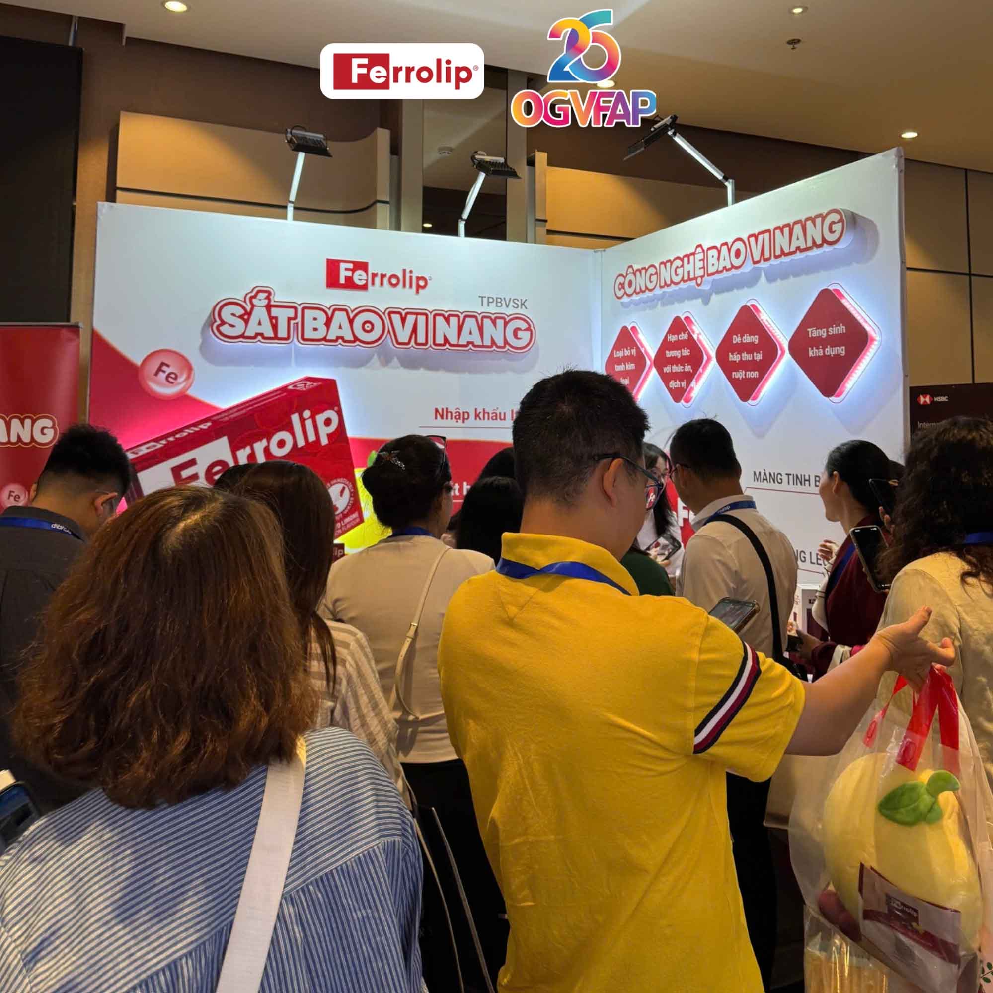 Không gian Ferrolip thu hút đông đảo chuyên gia